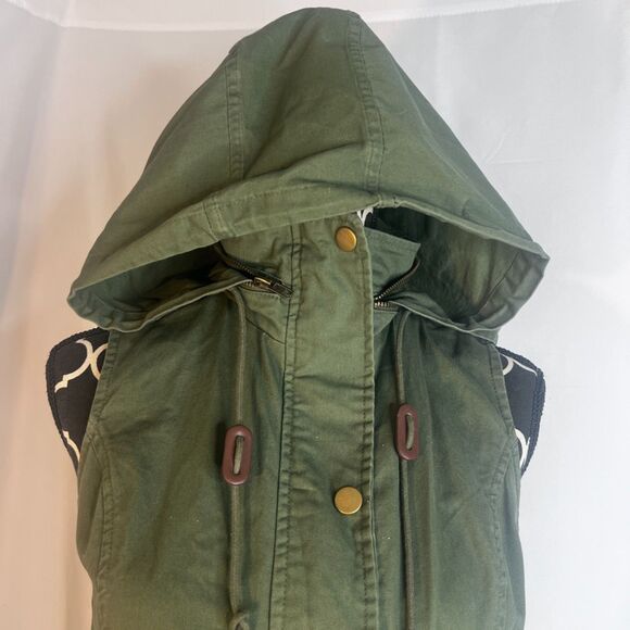 Market & Sprue Army Green Outdoor Hooded Zip Front Cargo Gorpcore Vest Sz Small - Picture 5 of 13